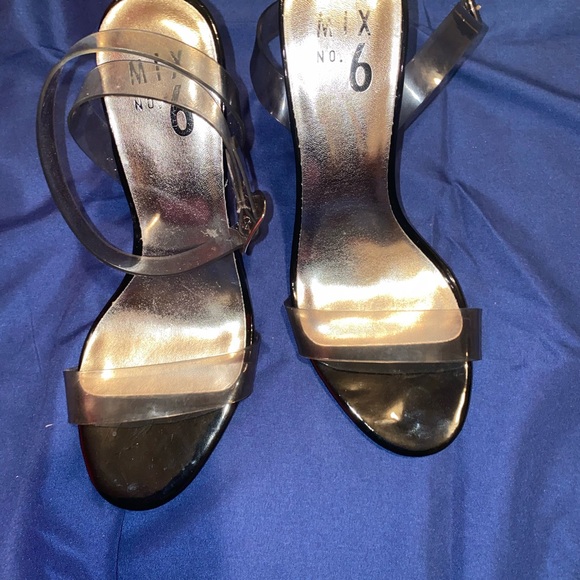 Heels - Picture 2 of 2
